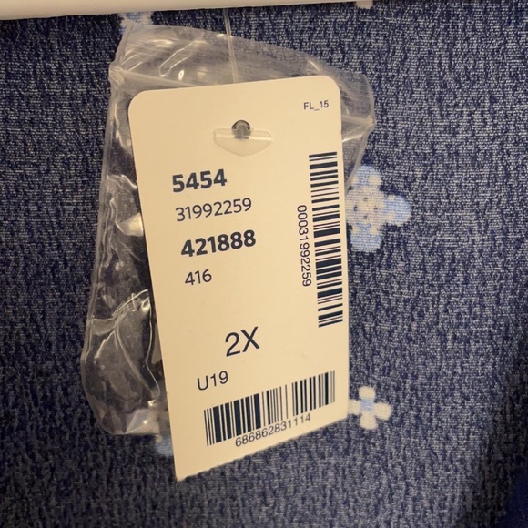 Love & Legend Button Down Blouse Size 2X - Picture 6 of 7